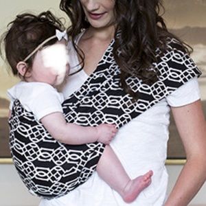 NWOT Seven Baby Carrier Pouch Sling Sz 3, fits S-M